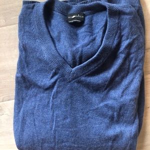 Cashmere sweater